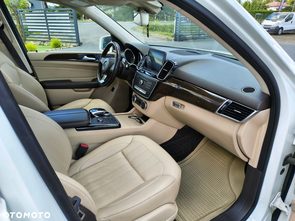 Mercedes-Benz GLE - 18