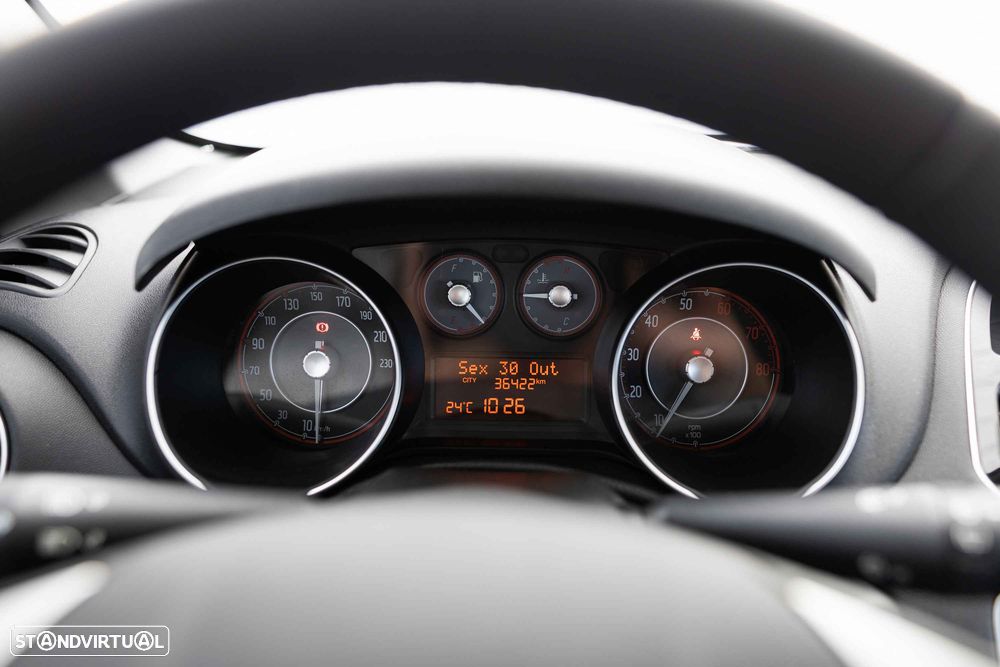 Fiat Punto 1.2 Lounge S&S - 39