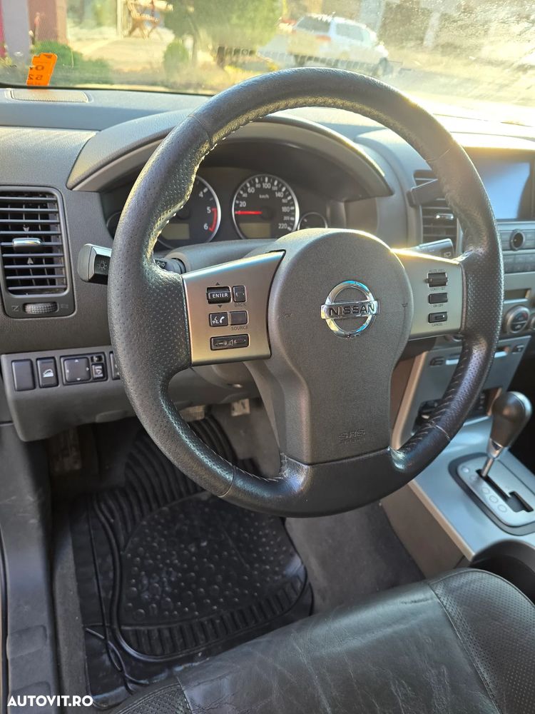 Nissan Pathfinder 2.5 dCi Aut SE - 6