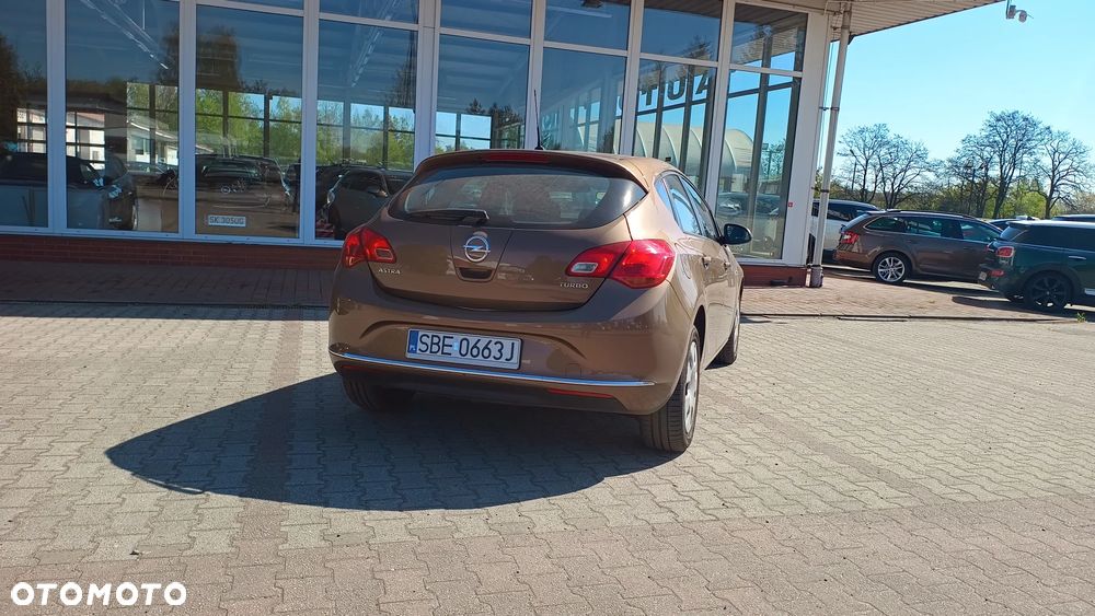 Opel Astra 1.4 T Enjoy EU6 - 17