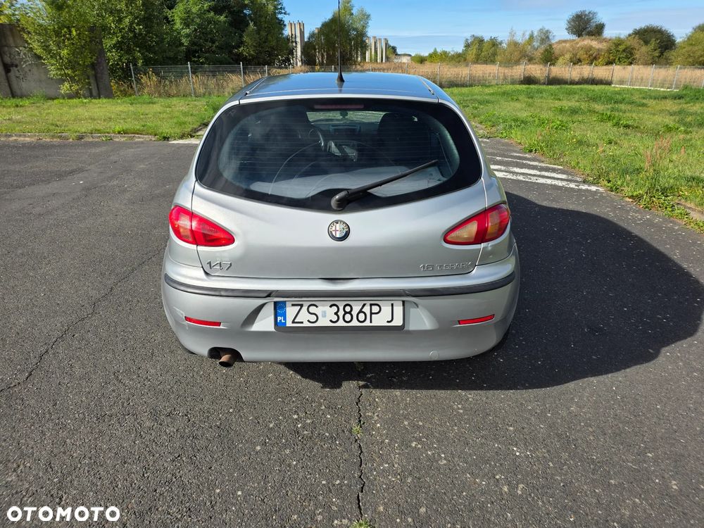 Alfa Romeo 147 1.6 T.S Progression - 9