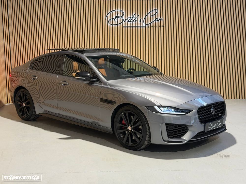Jaguar XE 2.0 i4 R-Dynamic HSE - 2