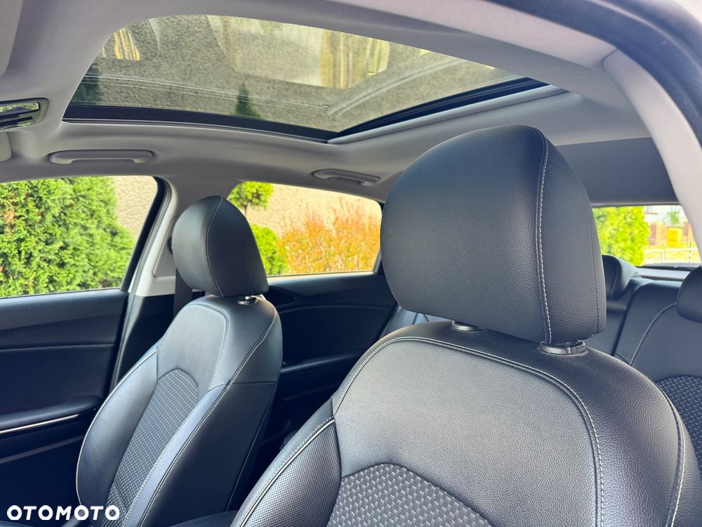 Kia Ceed 1.4 T-GDI DCT OPF Platinum Edition - 22
