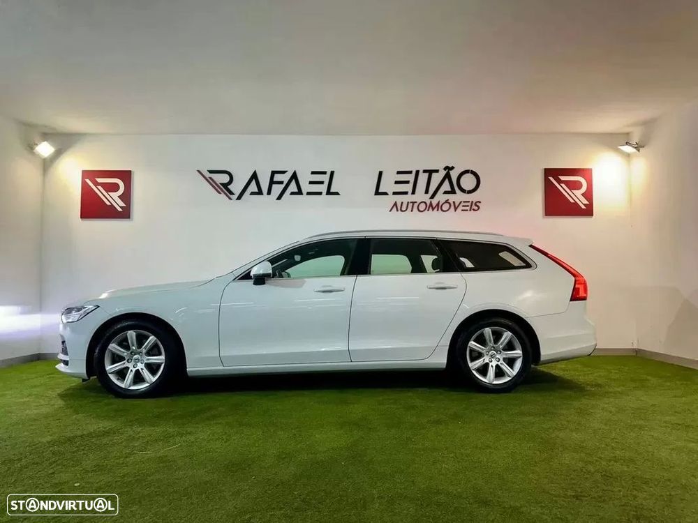 Volvo V90 2.0 D4 Momentum Geartronic - 11