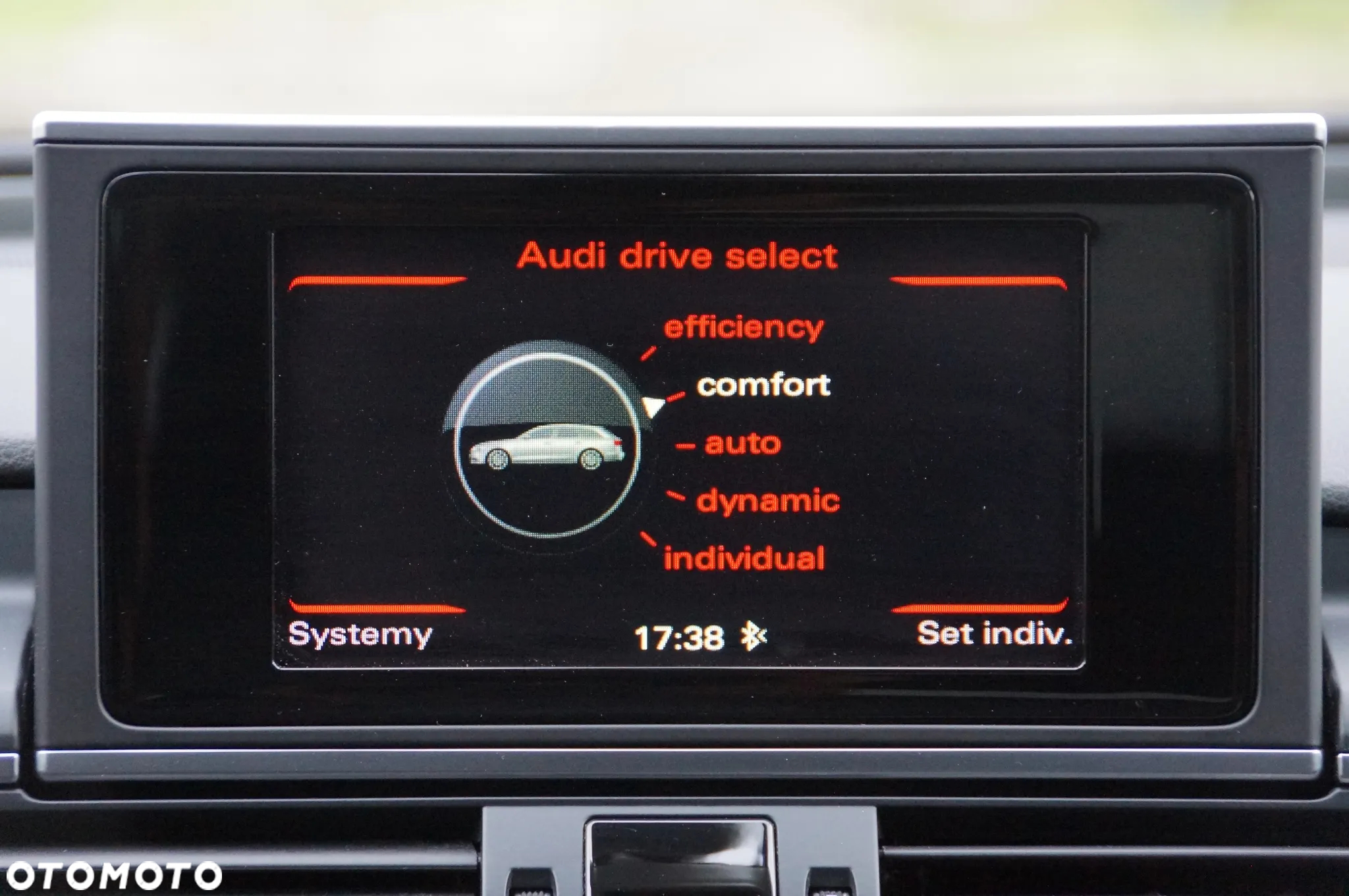 Audi A6 Avant 2.0 TDI quattro S tronic - 16