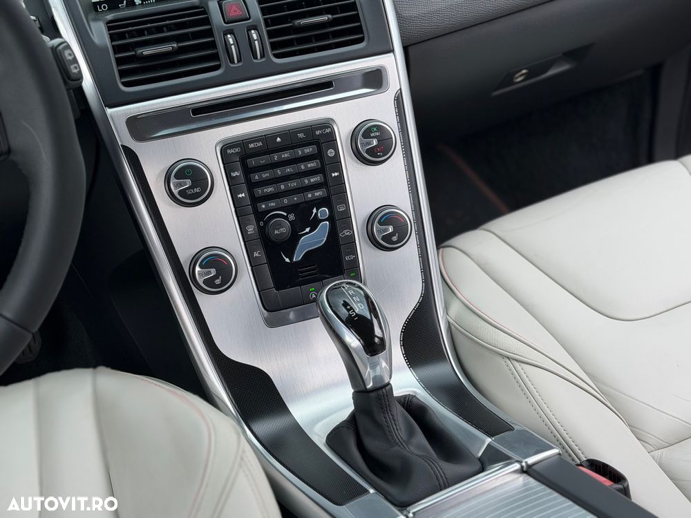 Volvo XC 60 D4 Geartronic Summum - 31