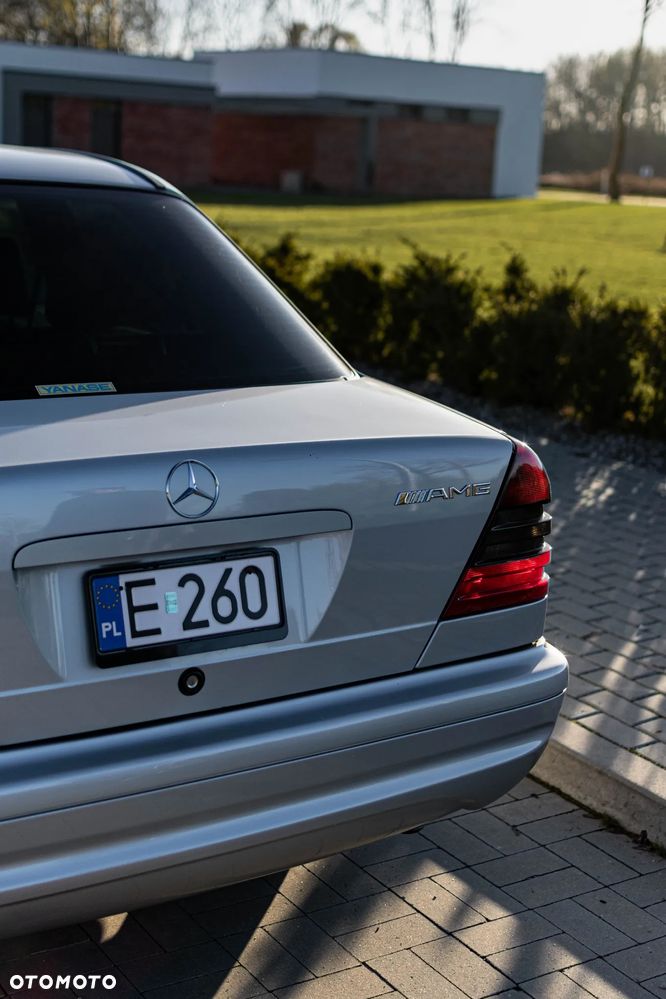 Mercedes-Benz Klasa C 43 AMG - 12
