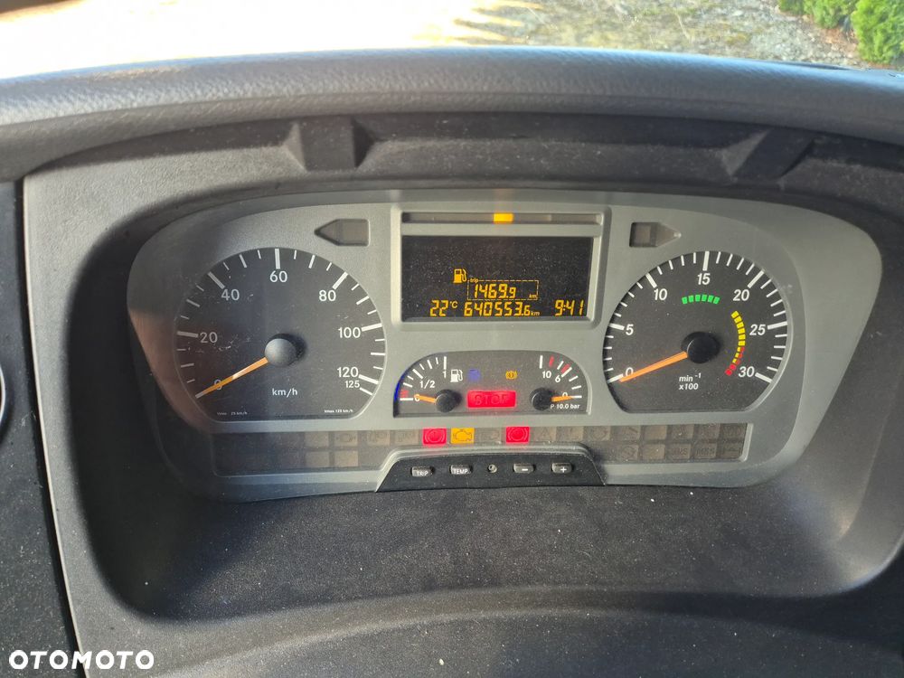 Mercedes-Benz Atego 1222 1224 z Niemiec 9m kontener izoterma podział manual - 15