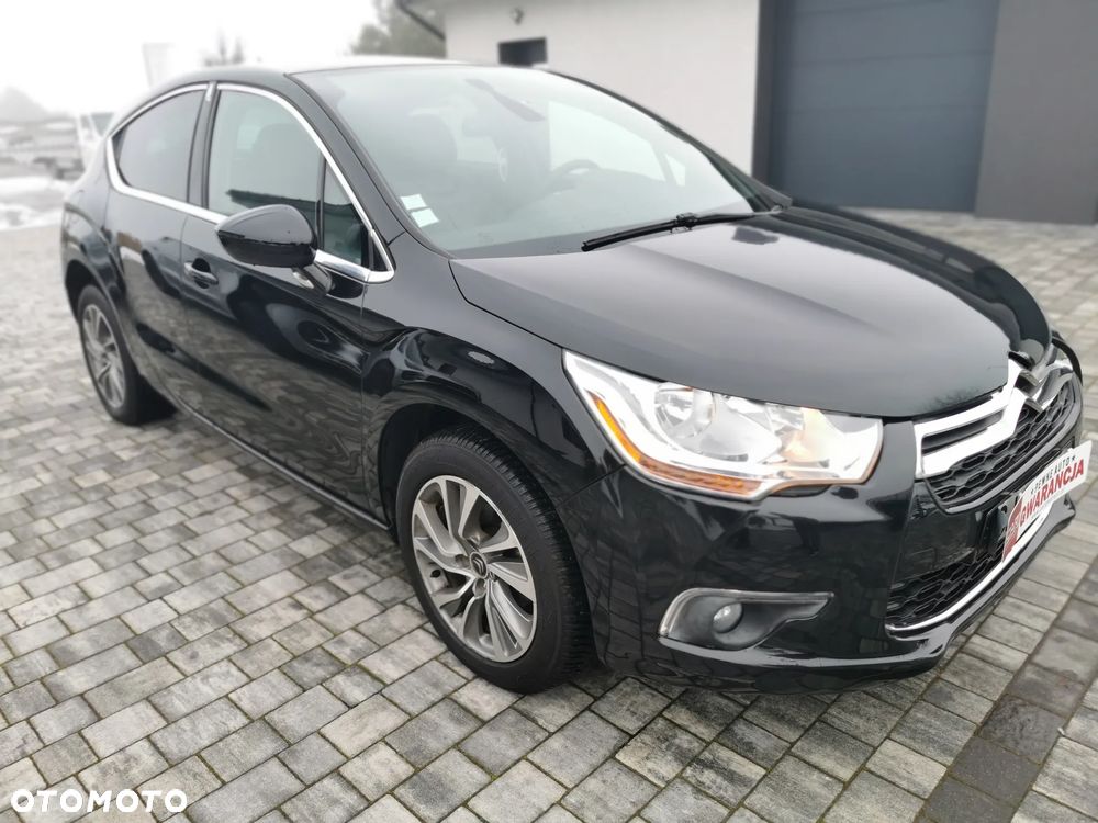 Citroën DS4 e-HDi 110 SoChic - 1