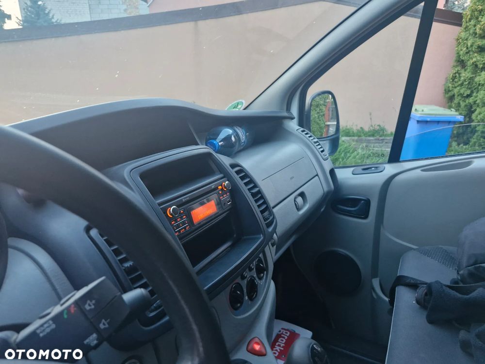 Opel Vivaro - 16
