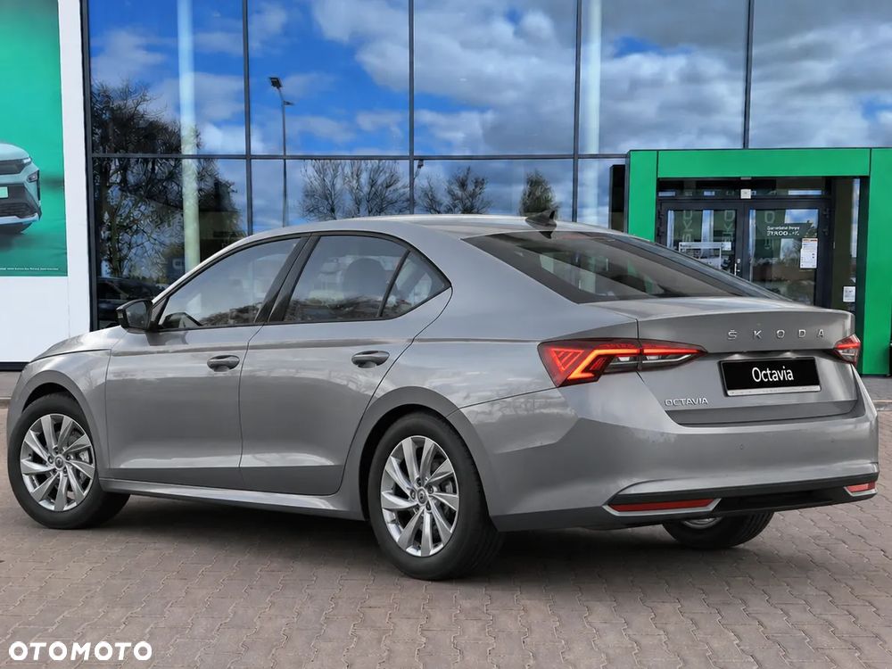 Skoda Octavia 1.5 TSI mHEV Drive Essence DSG - 4