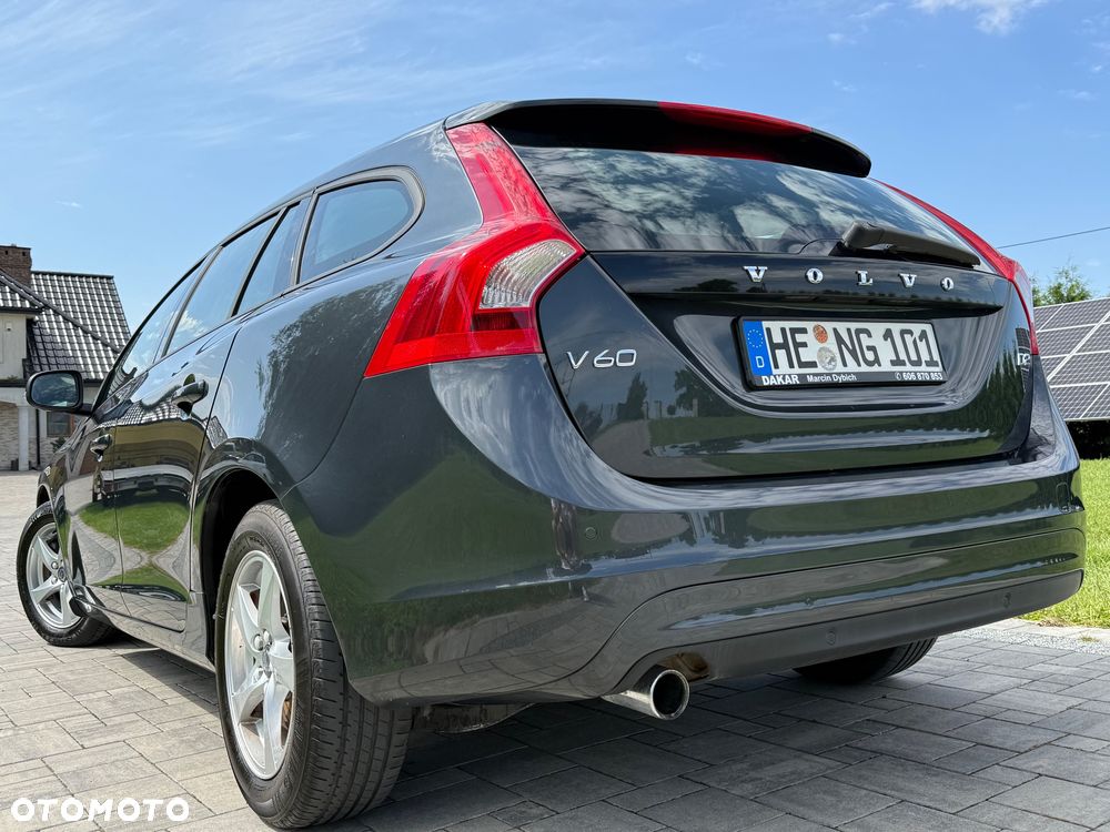 Volvo V60 D2 Momentum - 3