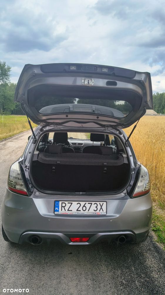 Suzuki Swift 1.6 Sport - 22