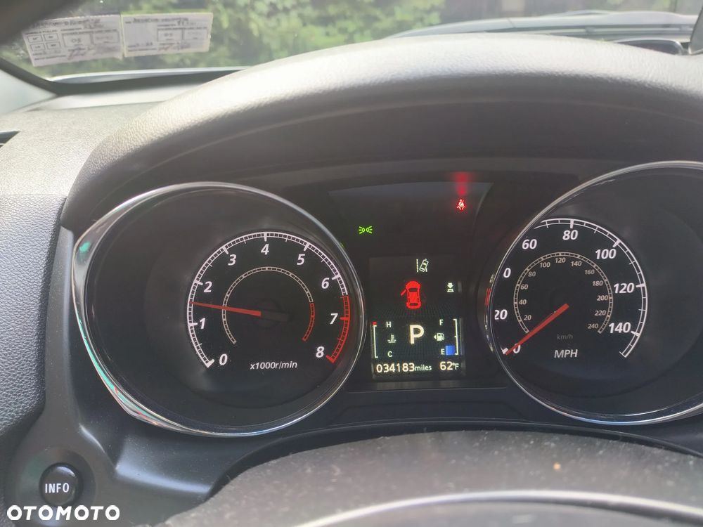 Mitsubishi ASX - 10