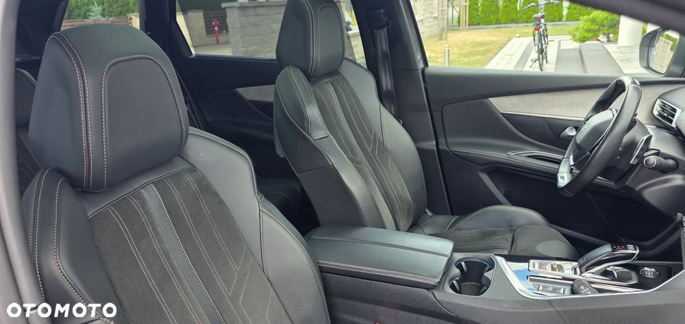 Peugeot 5008 BlueHDi 180 EAT8 GT - 34