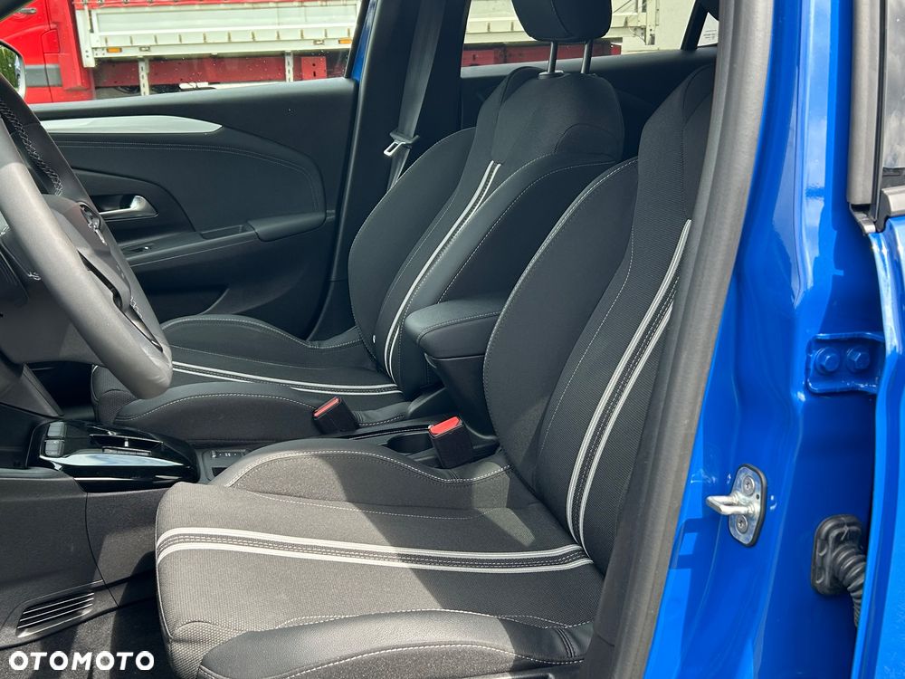 Opel Corsa ver-1-2-t-mhev-edct - 9