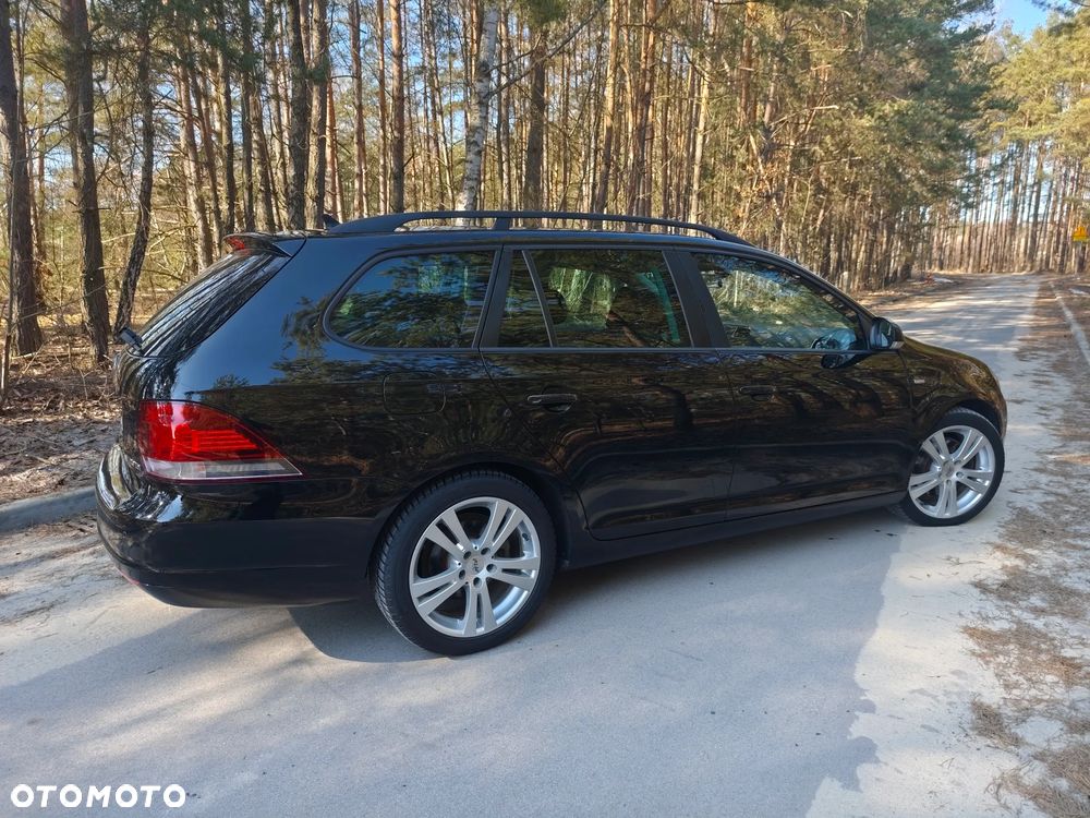 Volkswagen Golf 2.0 TDI DPF MATCH - 22