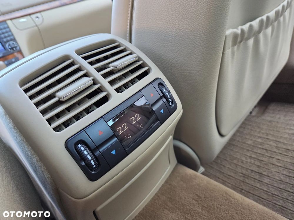 Mercedes-Benz Klasa E - 17