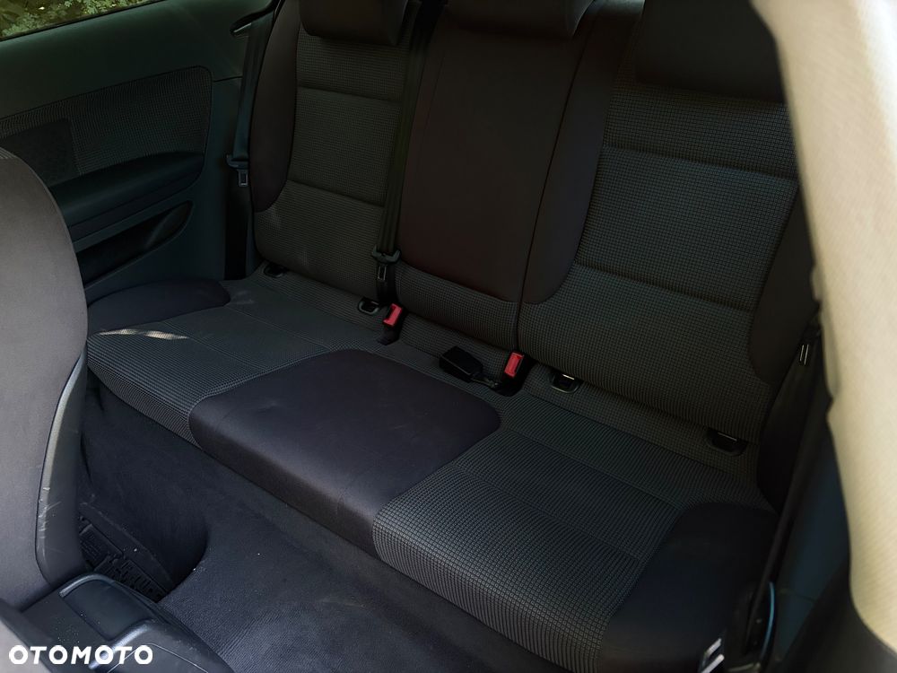 Audi A3 3-drzwiowe 1.6 Attraction - 17