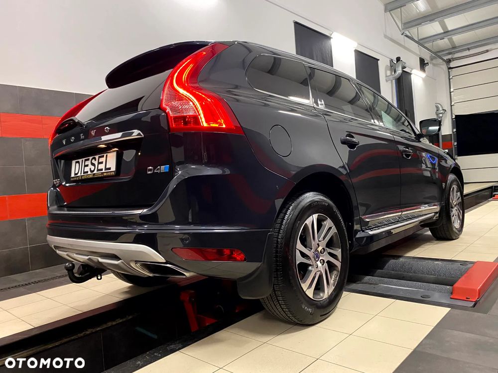 Volvo XC 60 D4 Geartronic Summum - 9