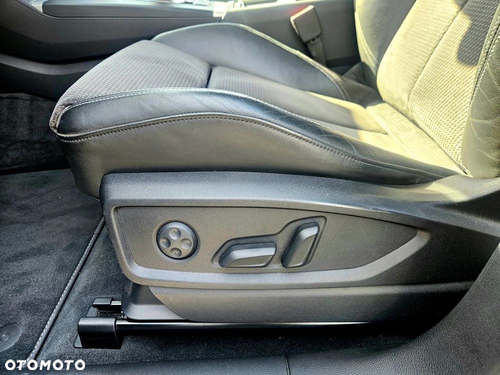 Audi Q5 2.0 TDI Quattro S tronic sport - 27