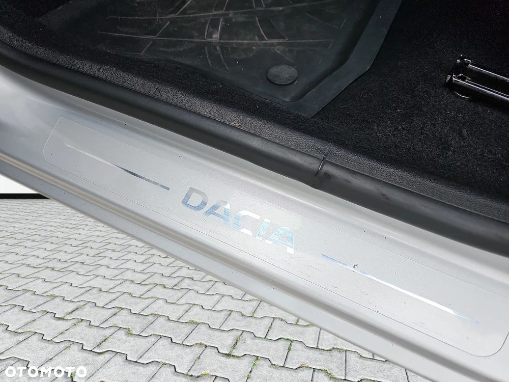 Dacia Lodgy 1.6 SCe Connected by Orange S&S - 26