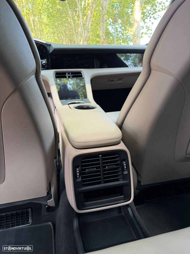 Porsche Taycan Cross Turismo 4 - 34