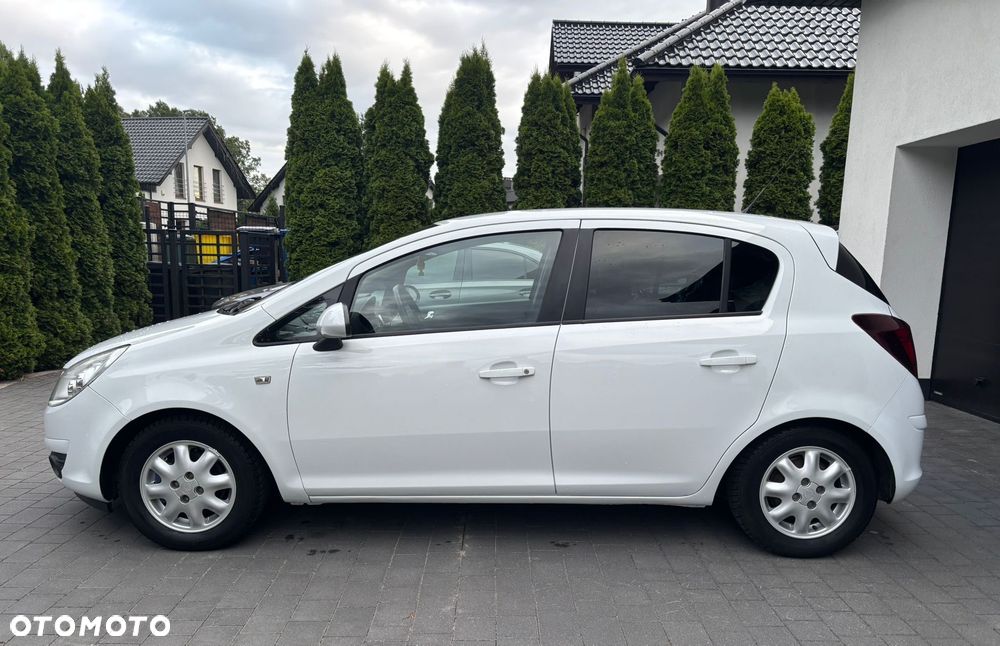 Opel Corsa 1.4 16V Sport - 4