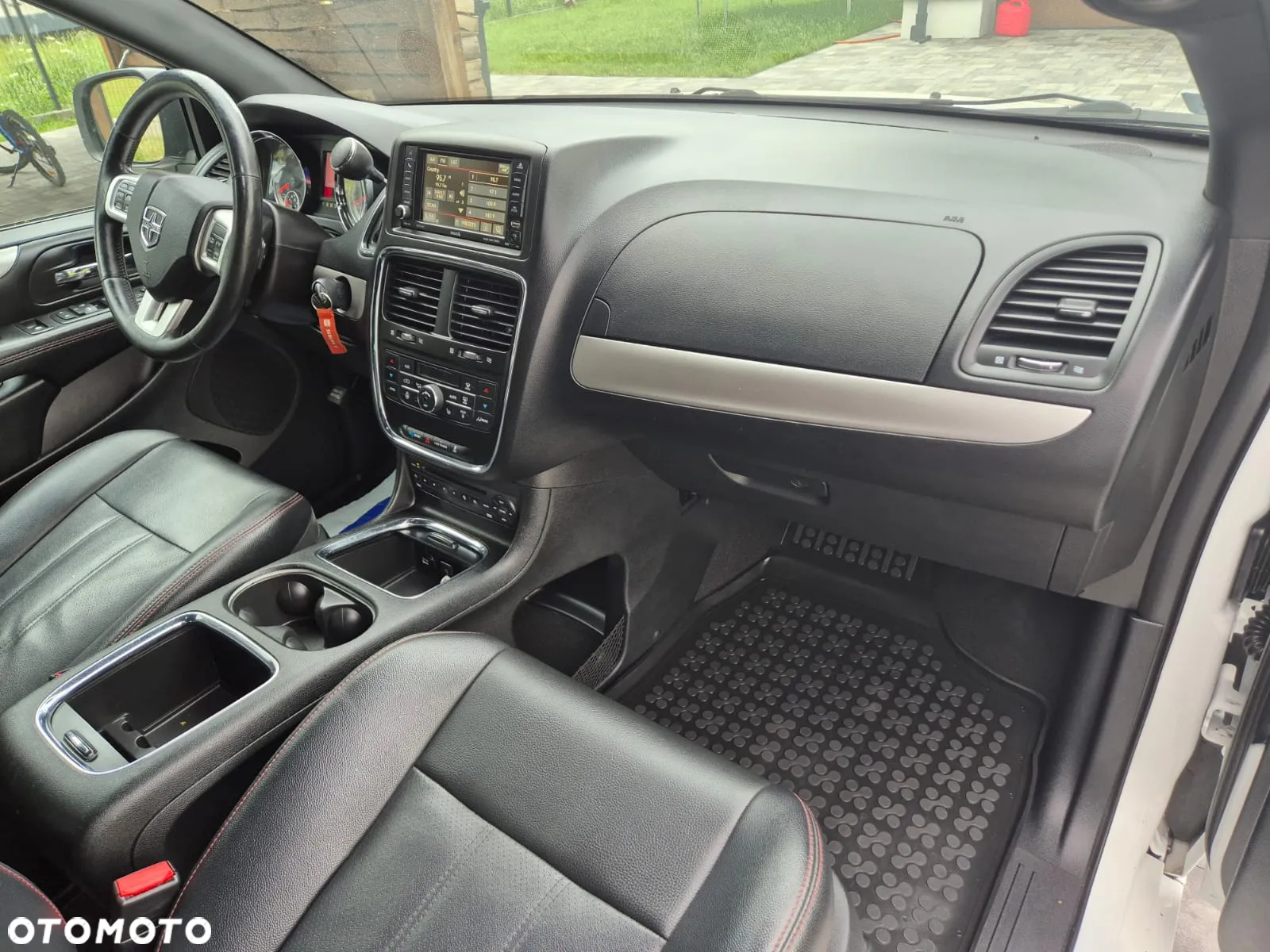 Dodge Grand Caravan 3.6 R/T - 18