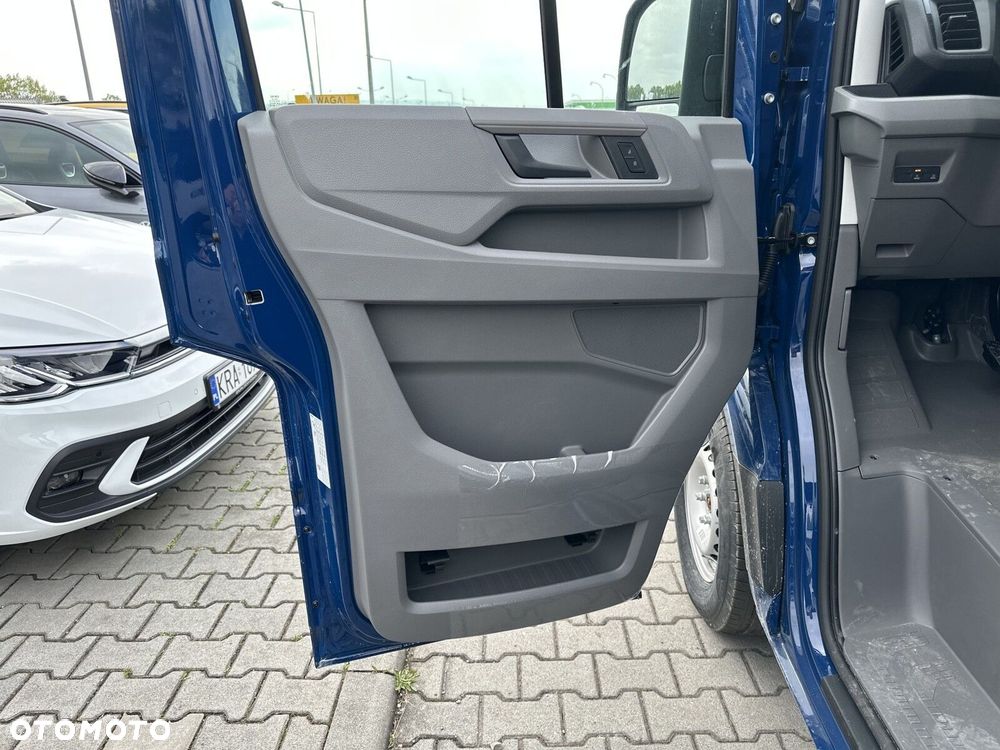 Volkswagen Crafter POJED. KAB. 3.640 35 2.0 TDI 130 kW 4MOTION, AUTOMAT 8-G - 10