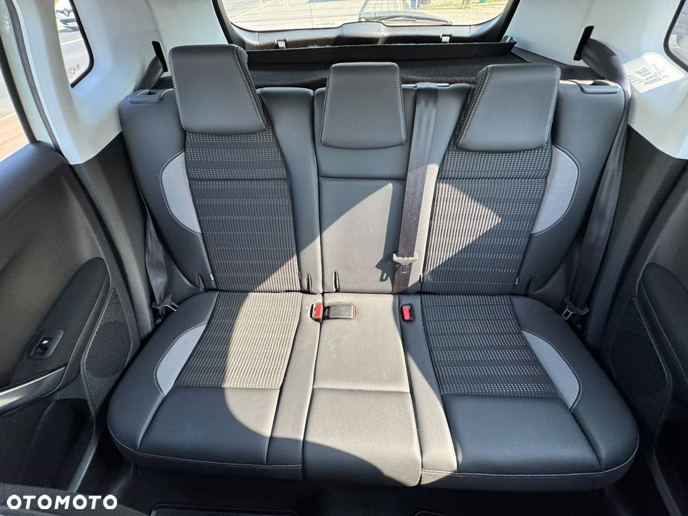 Peugeot 2008 1.2 VTi Allure - 20