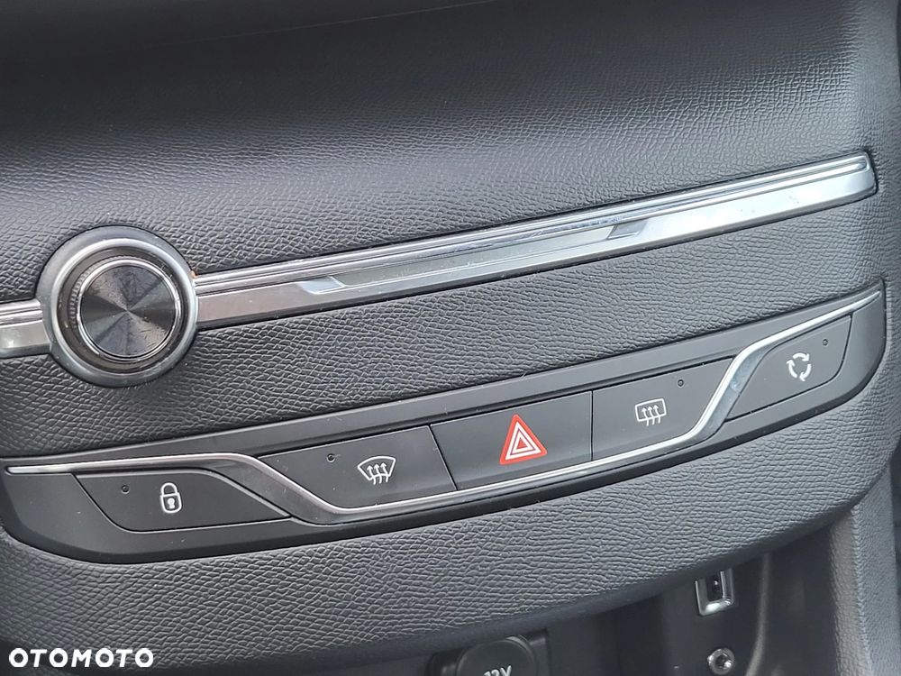 Peugeot 308 1.2 PureTech Active S&S - 14