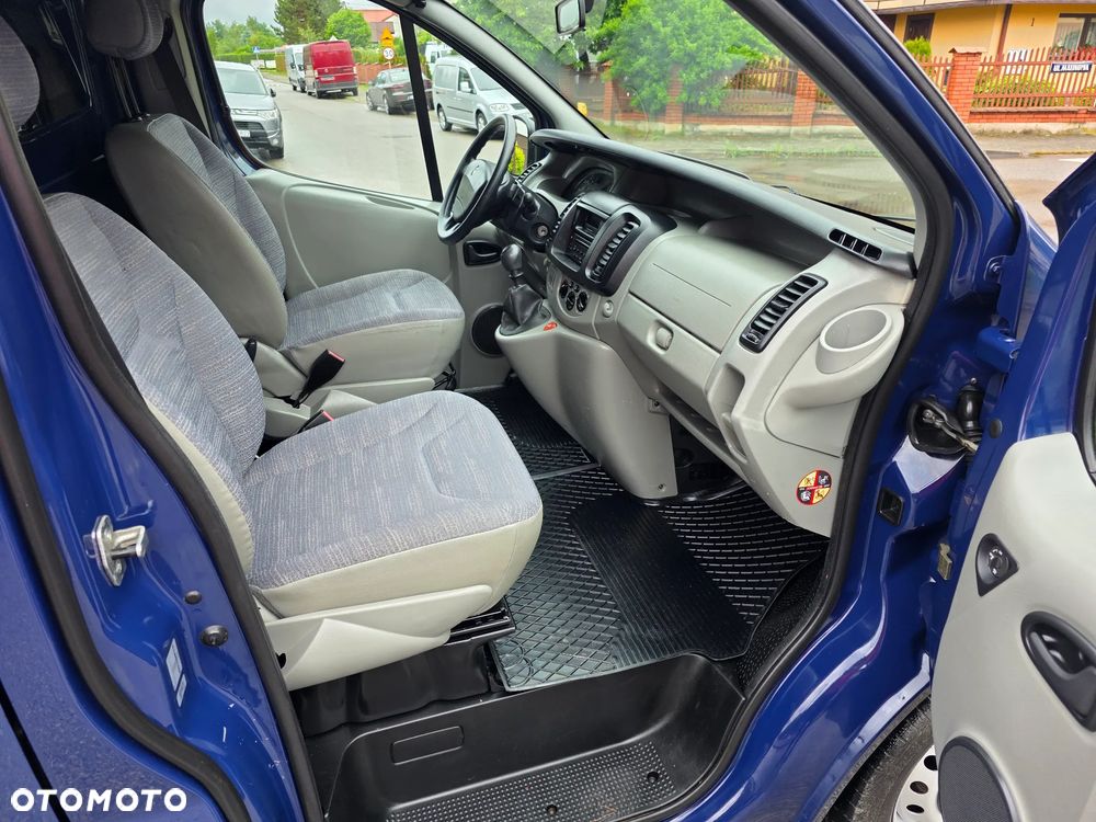 Renault Trafic - 15