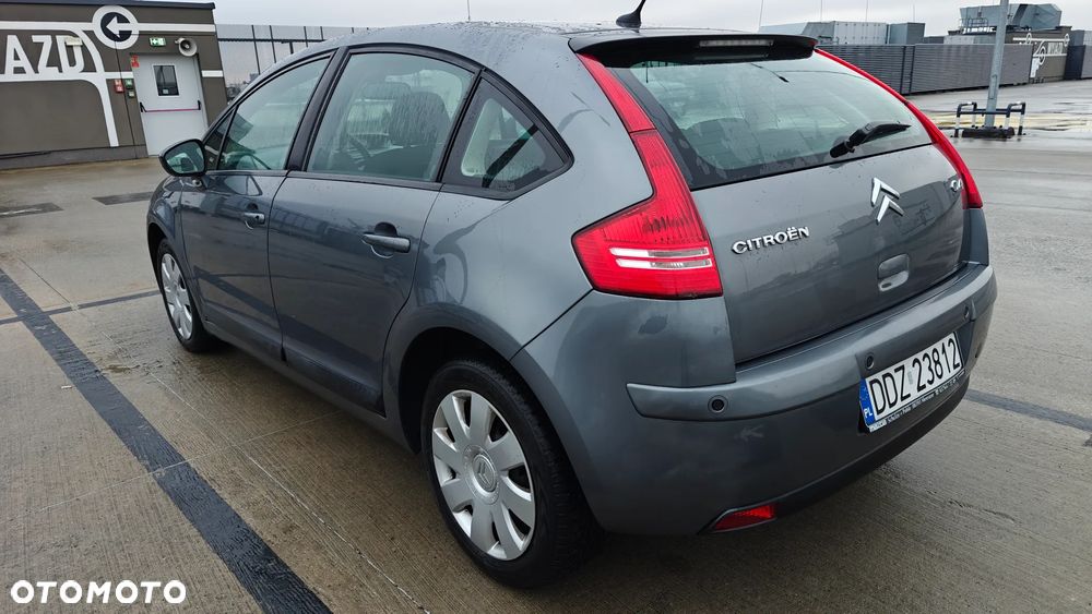 Citroën C4 VTi 120 Attraction - 8