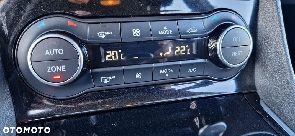 Infiniti Q30 - 27