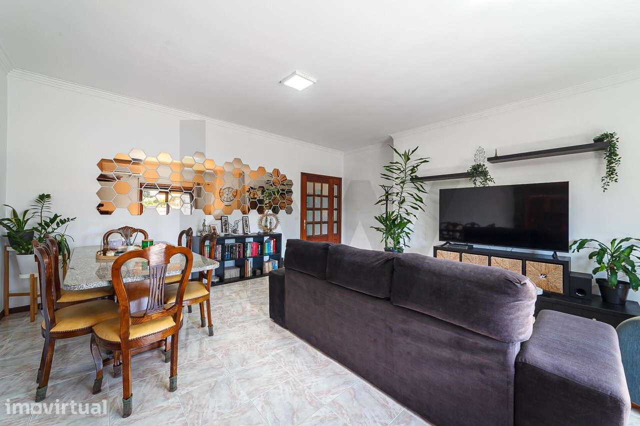 APARTAMENTO T3 C/GARAGEM | SÃO PAIO DE OLEIROS - Grande imagem: 2/49