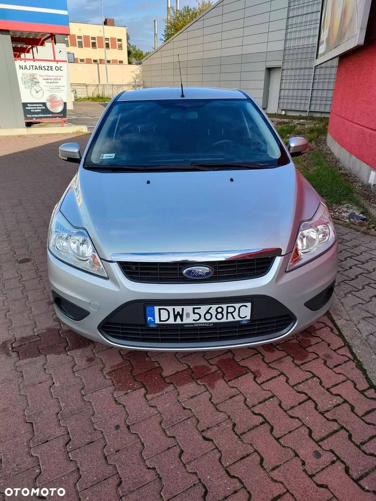Ford Focus 1.6 Ambiente - 1