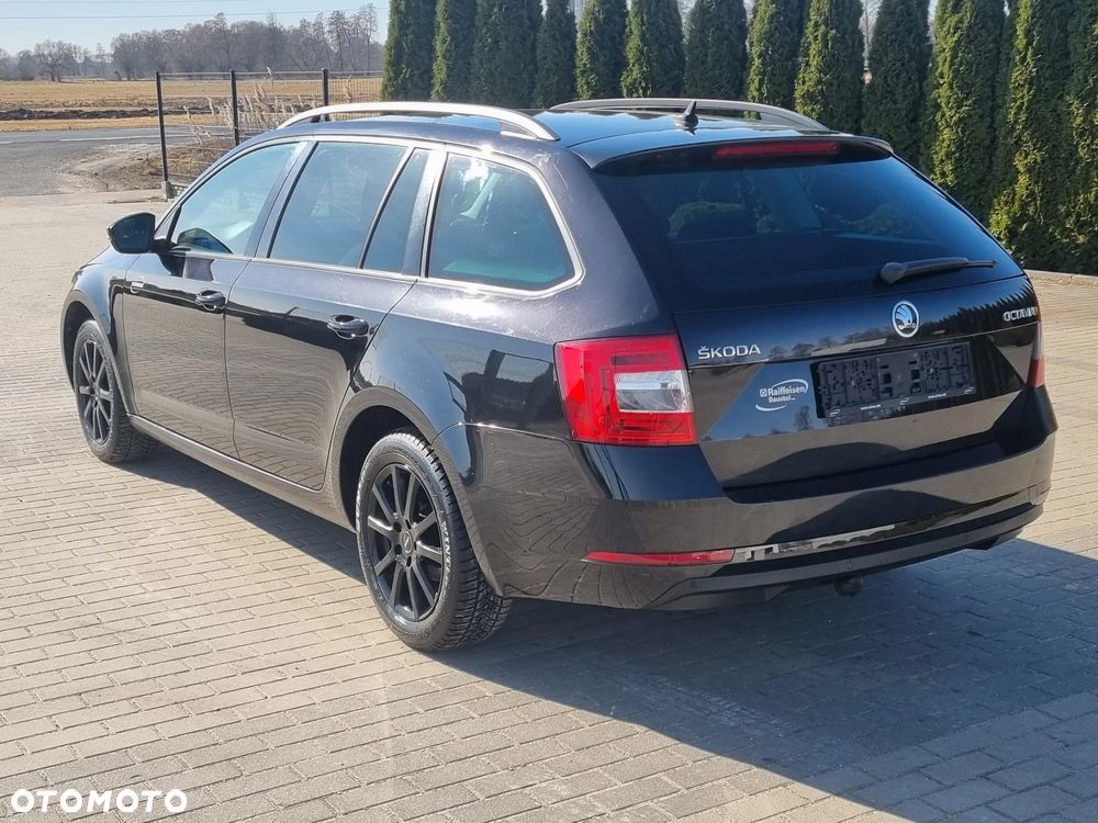Skoda Octavia 2.0 TDI DSG Tour - 5
