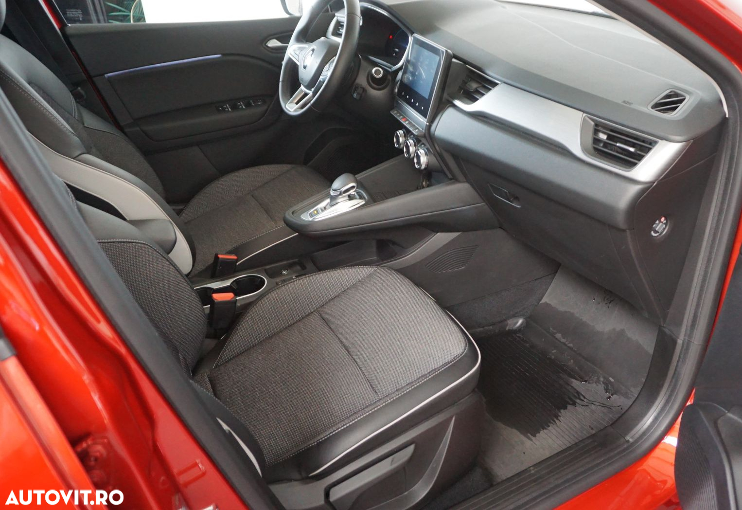 Renault Captur E-Tech Plug-In-Hybrid Intens - 11