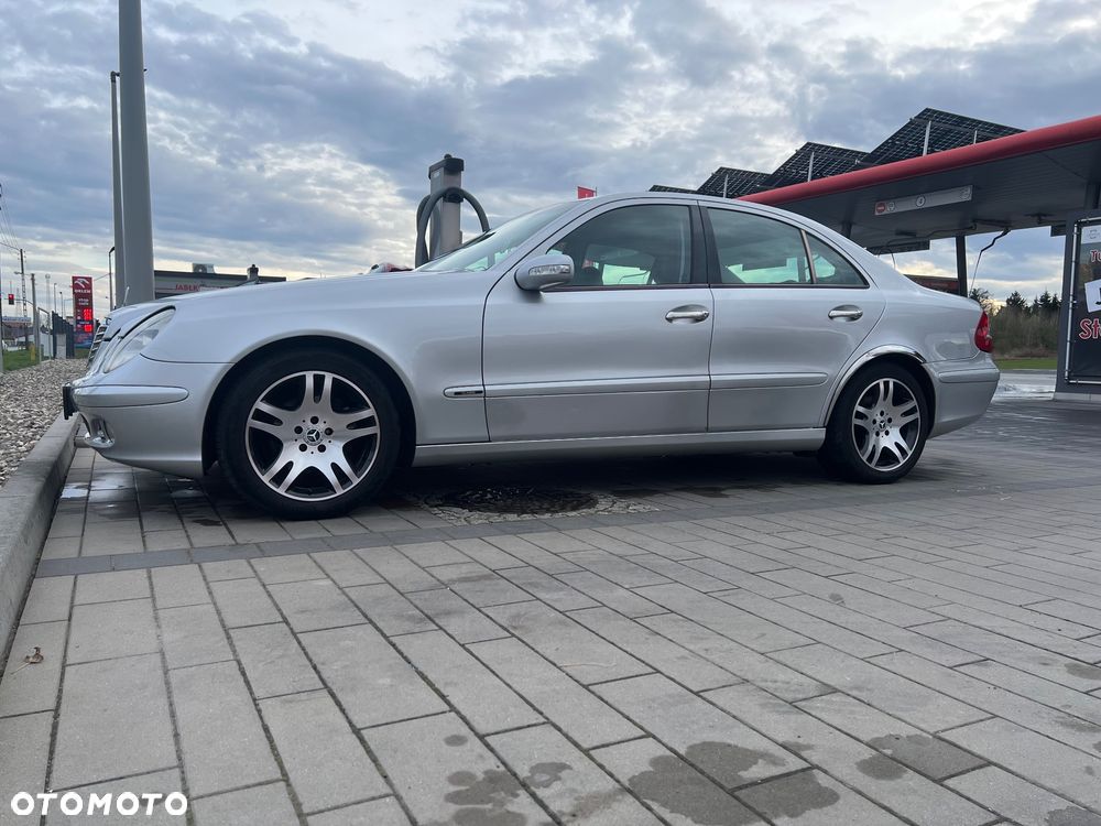 Mercedes-Benz Klasa E 220 CDI Classic - 5
