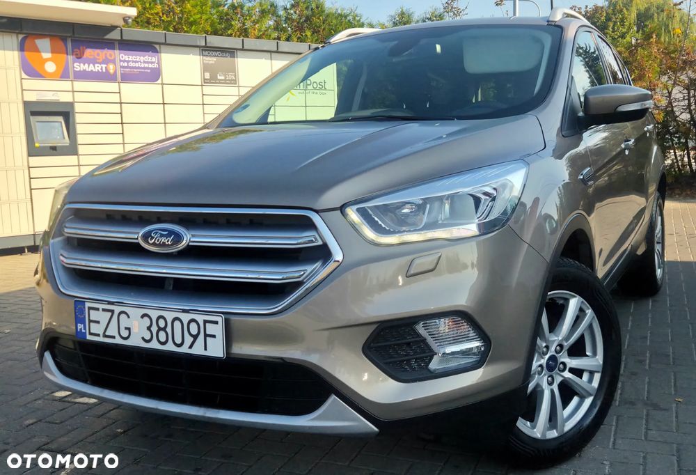 Ford Kuga 1.5 EcoBoost 2x4 Titanium - 2
