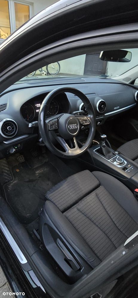 Audi A3 Sportback 1.6 TDI Sport - 5