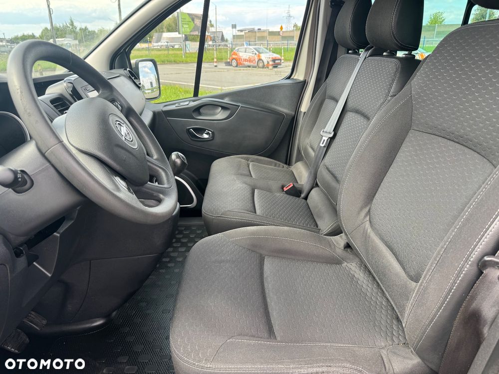 Opel Vivaro - 9