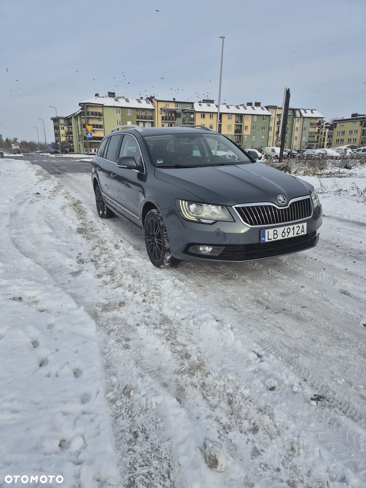 Skoda Superb 2.0 TDI Green tec 4x4 Exclusive - 2