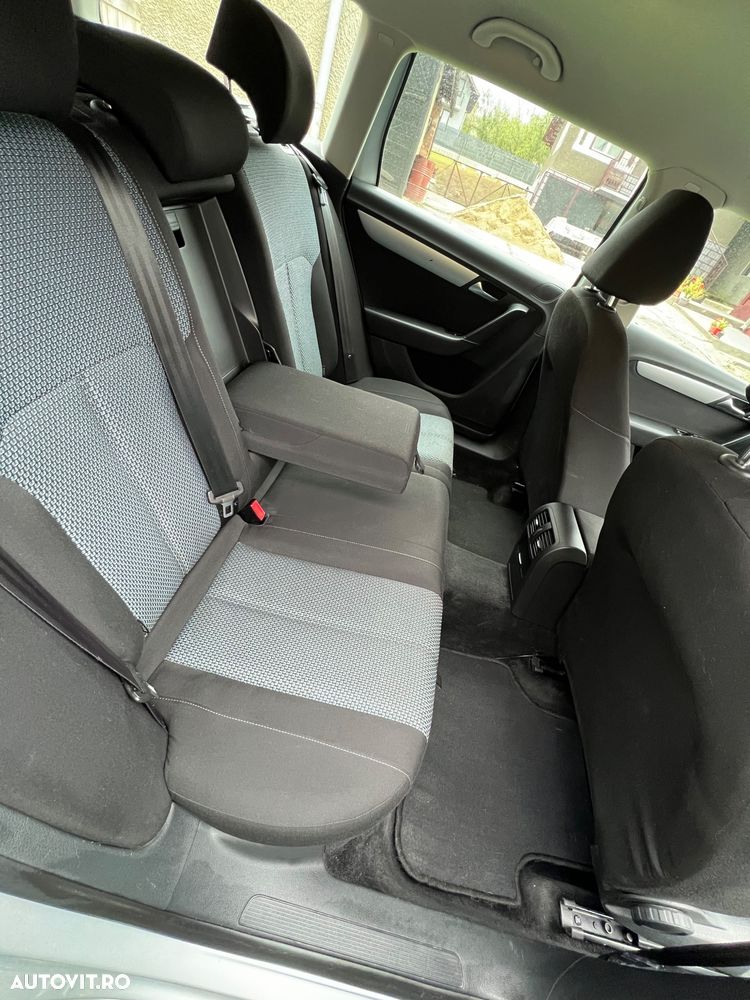 Volkswagen Passat 1.6 TDI BlueMotion - 5