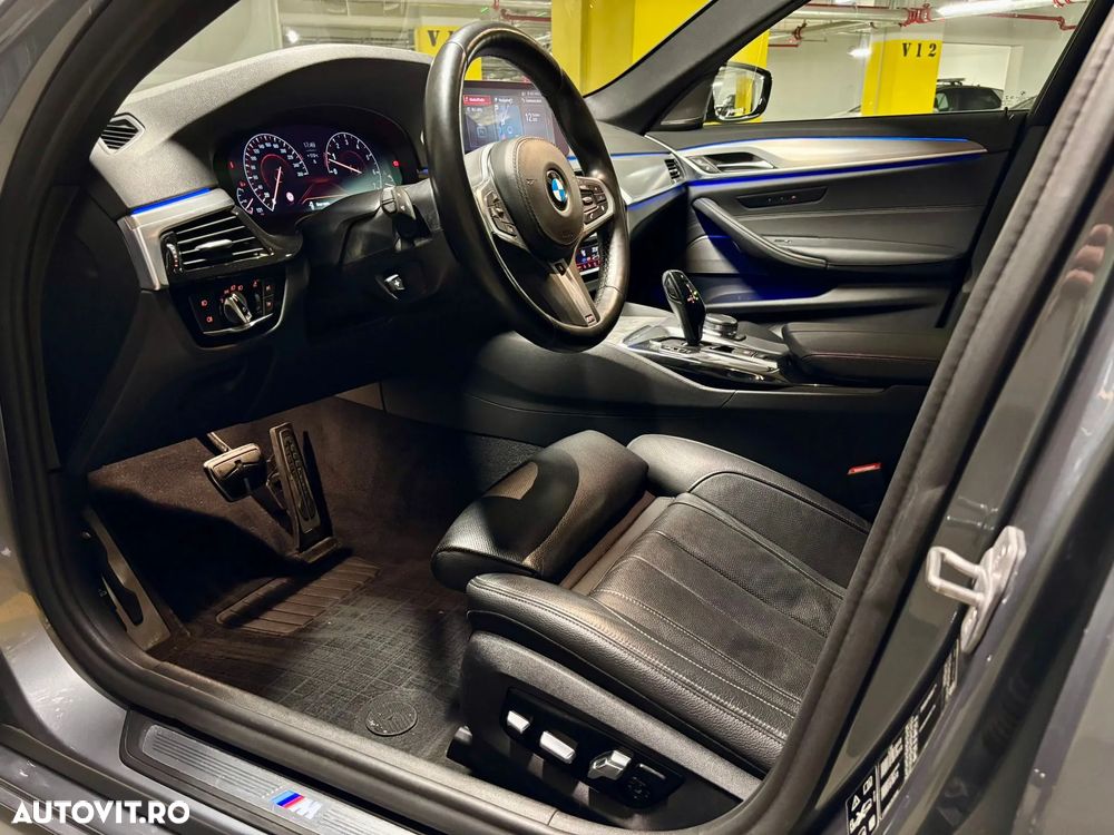 BMW Seria 5 540i xDrive AT - 8