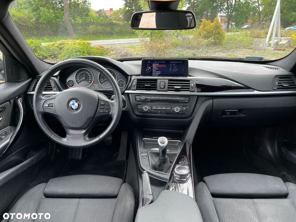 BMW Seria 3 318d Blue Performance Modern Line - 9