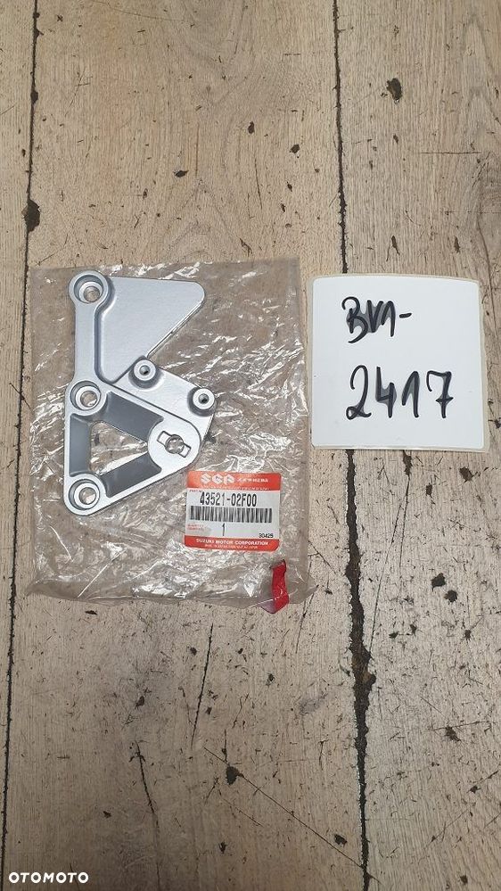 Set mocowanie podnóżka Suzuki TL1000 S / R  43521-02F00