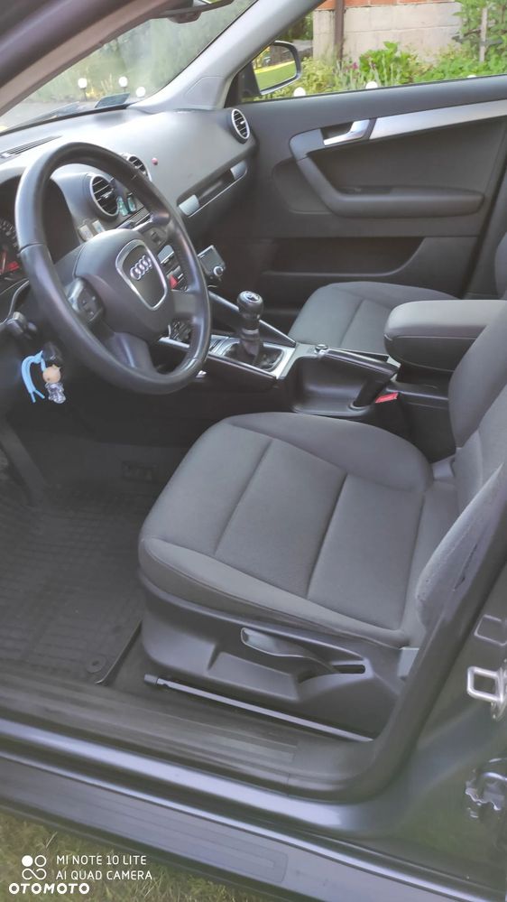 Audi A3 Sportback 2.0 TDI Ambiente - 7