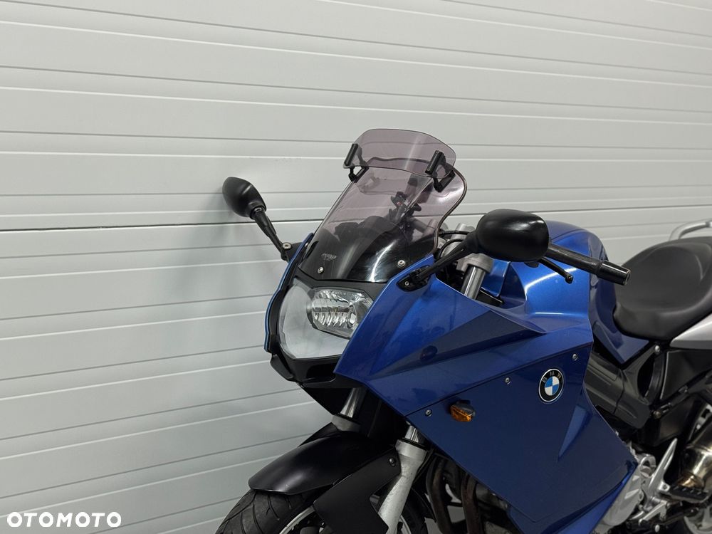 BMW F - 16